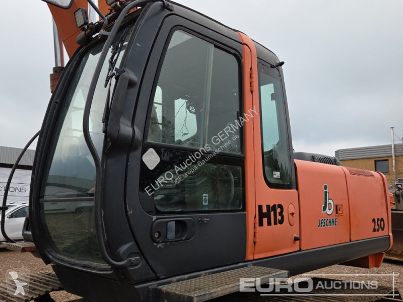 Escavadora Hitachi