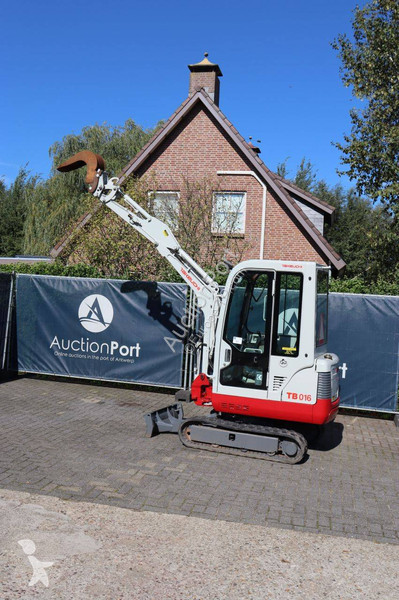 Skovel Takeuchi