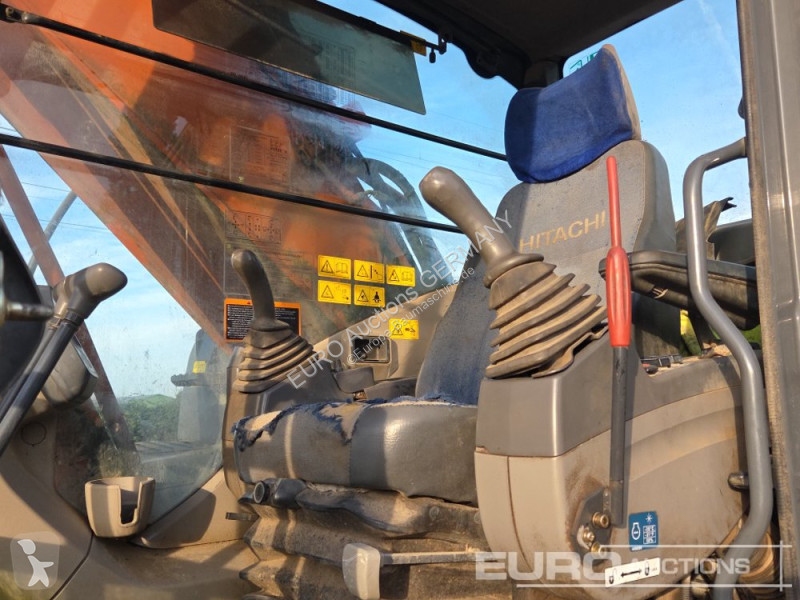 Skovel Hitachi 3