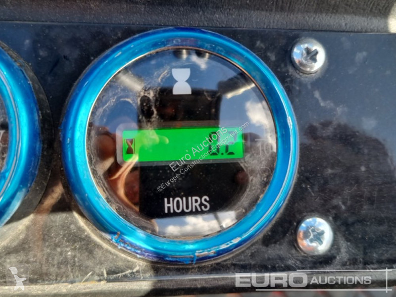 Escavadora JPC HT12