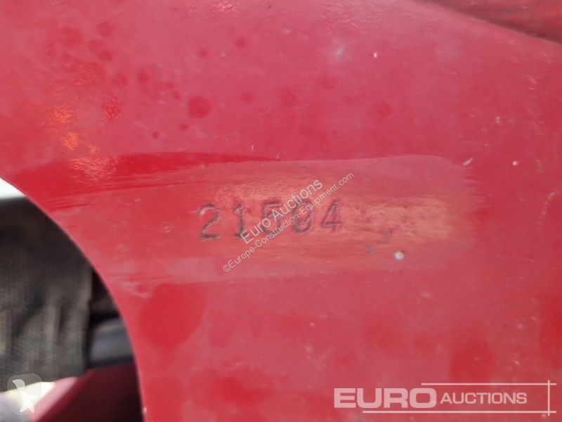 Escavadora Takeuchi TB216