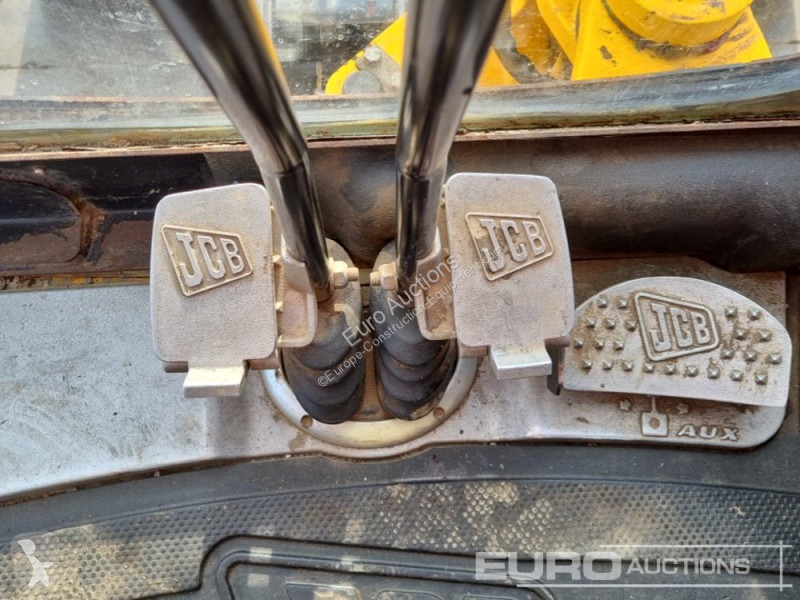 Escavatore JCB