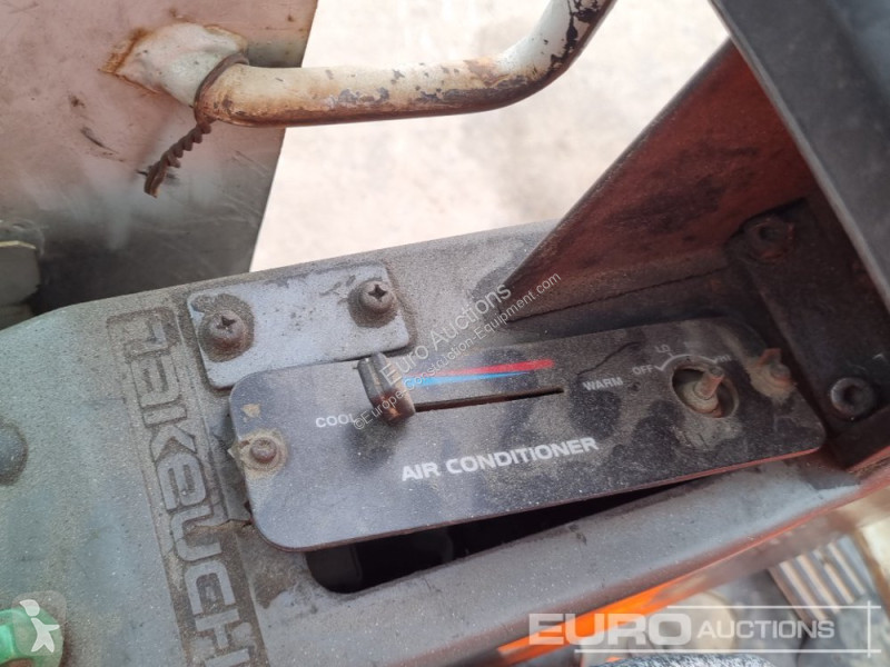 Escavadora Takeuchi TB150C