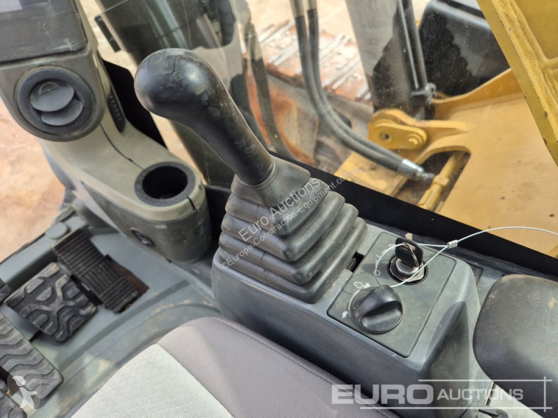 Escavatore Caterpillar 2