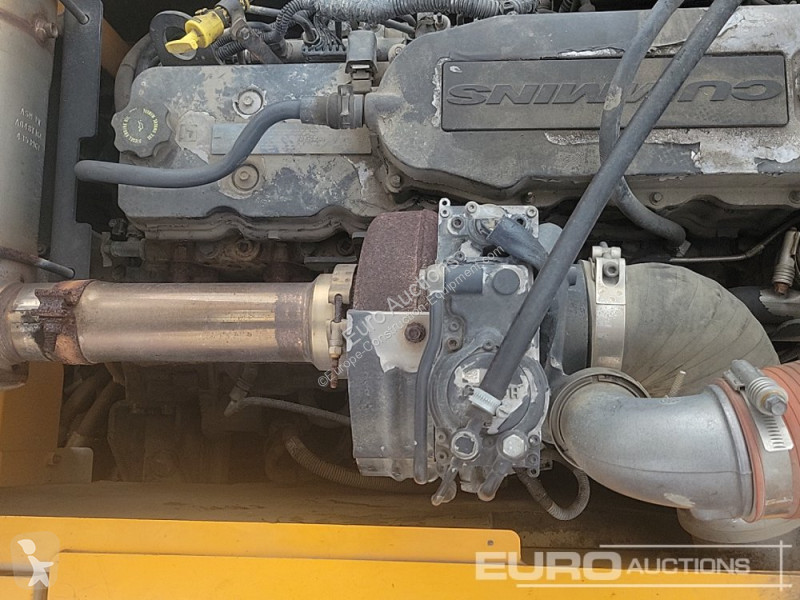 Lopatový nakládač Hyundai R140W-9A