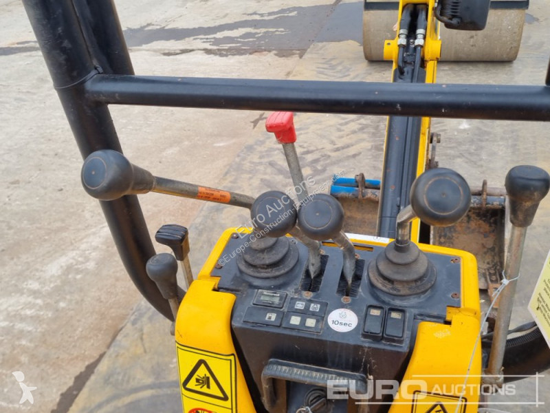 Lopatový nakládač JCB