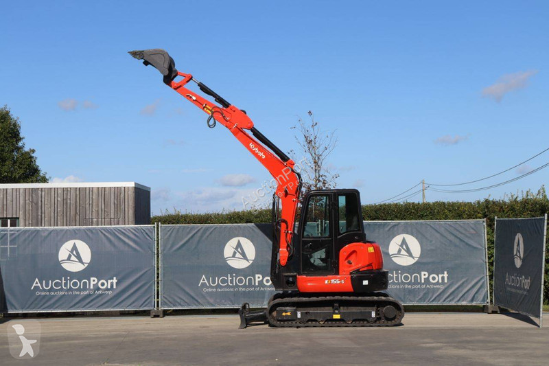 Excavadora Kubota KX155-5