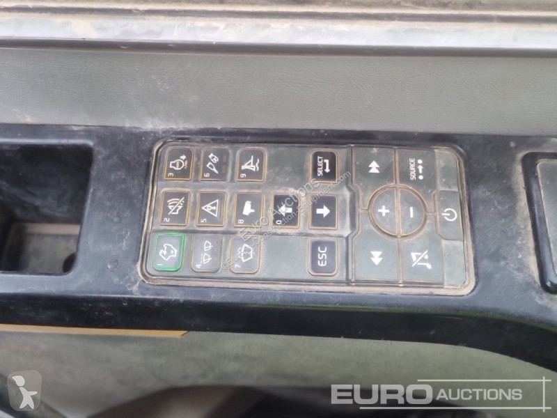 Lopatový nakládač Volvo D