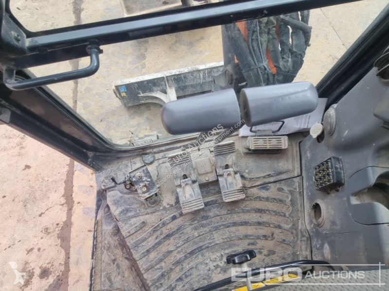 Lopatový nakládač Hitachi ZX33U-6 CLR