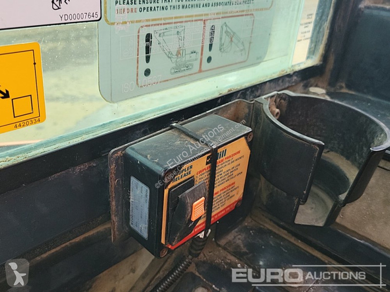Lopatový nakládač Hitachi ZX26U-6 CR