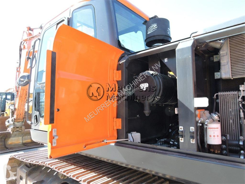 جرافة Doosan