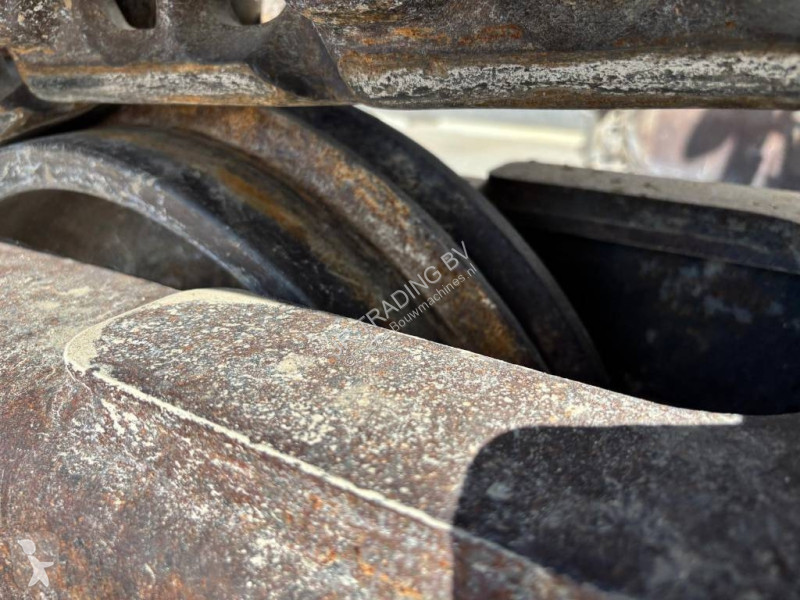 Pelle Volvo 250 ENL (Two buckets)