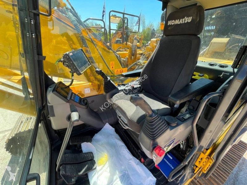 Excavadora Komatsu 11E0 + système de guidage 3D...