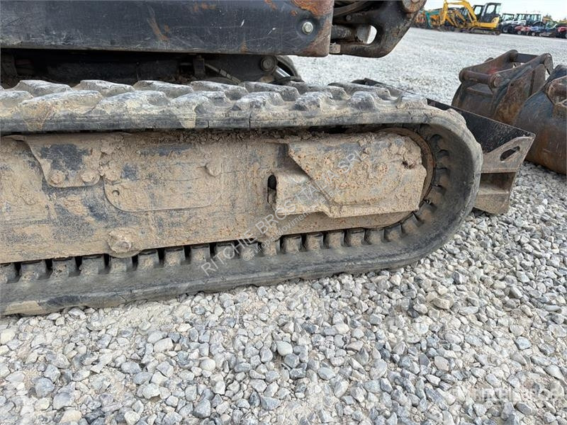 Skovel Bobcat E17 Mini Excavator