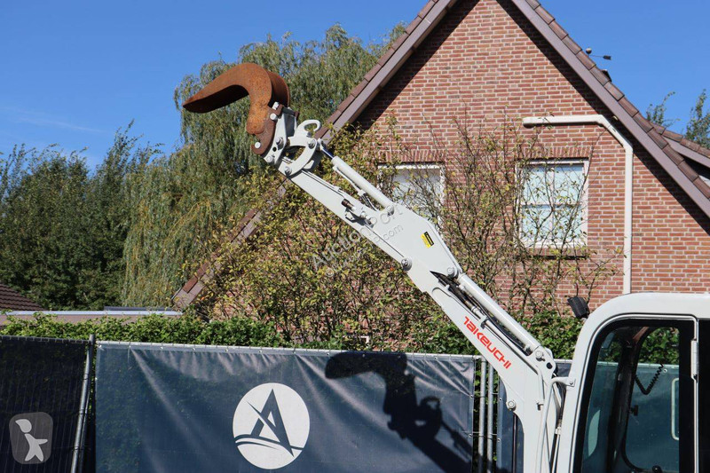 Skovel Takeuchi