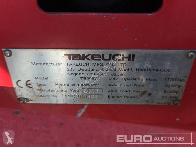 Pelle Takeuchi TB295W