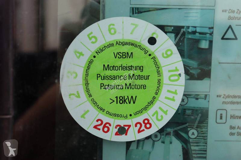 Pelle Neuson ET90
