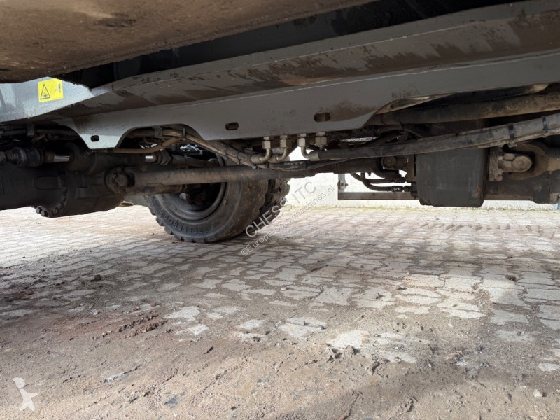 جرافة Sennebogen 825 E - 825 E - 825 E - 825 -
