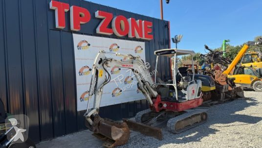 Escavadora Takeuchi