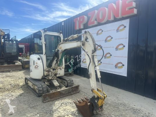 Escavadora Komatsu pc26mr-3 cabine à 19500€ ht