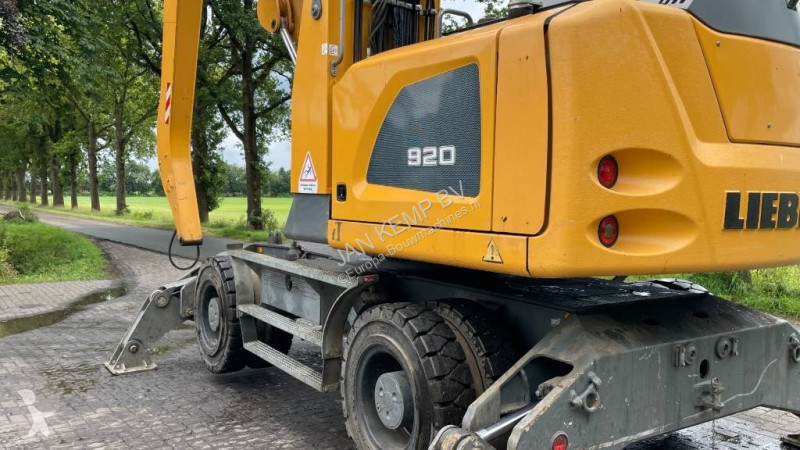 جرافة Liebherr A 920 Industry (same spec LH24)
