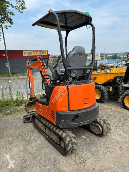 Escavadora Hitachi ZX19U-5