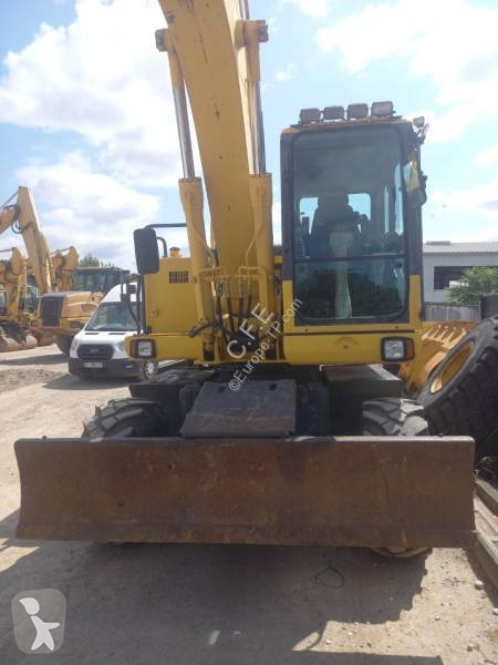 جرافة Komatsu