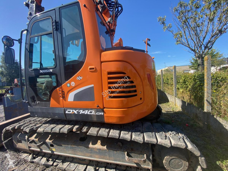 جرافة Doosan 140LCR-5