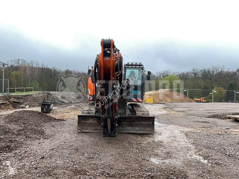 Escavadora Doosan -5