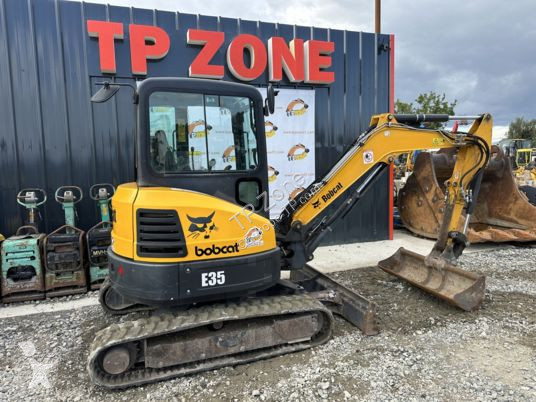 Lopatový nakládač Bobcat e35 cabine à 23900 € ht