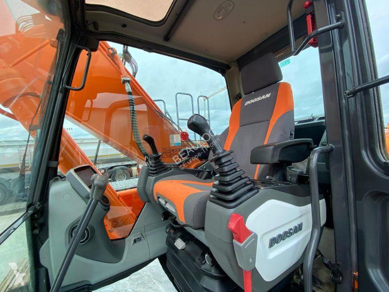 Escavatore Doosan