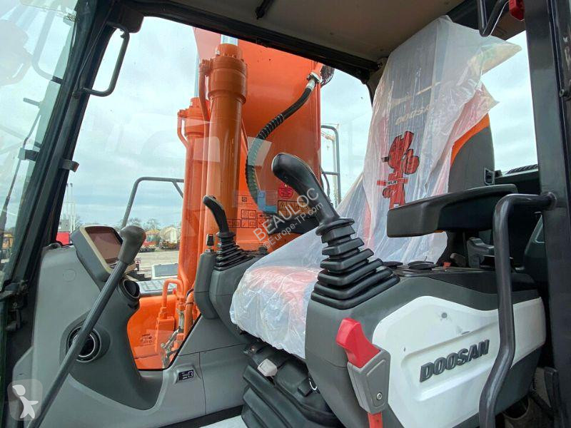 Escavadora Doosan