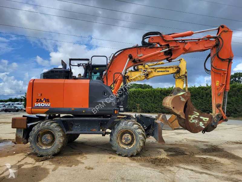 Escavatore Hitachi ZX140W-6
