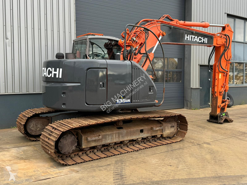 Excavadora Hitachi