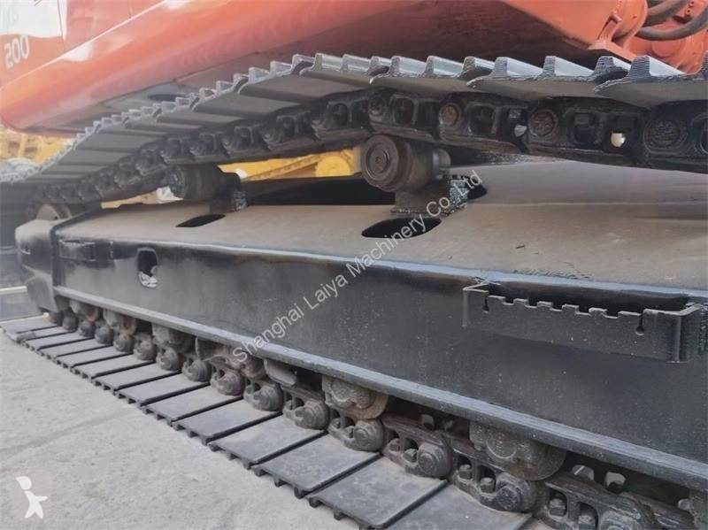 Escavadora Hitachi ZX200