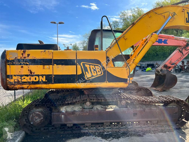 Escavatore JCB