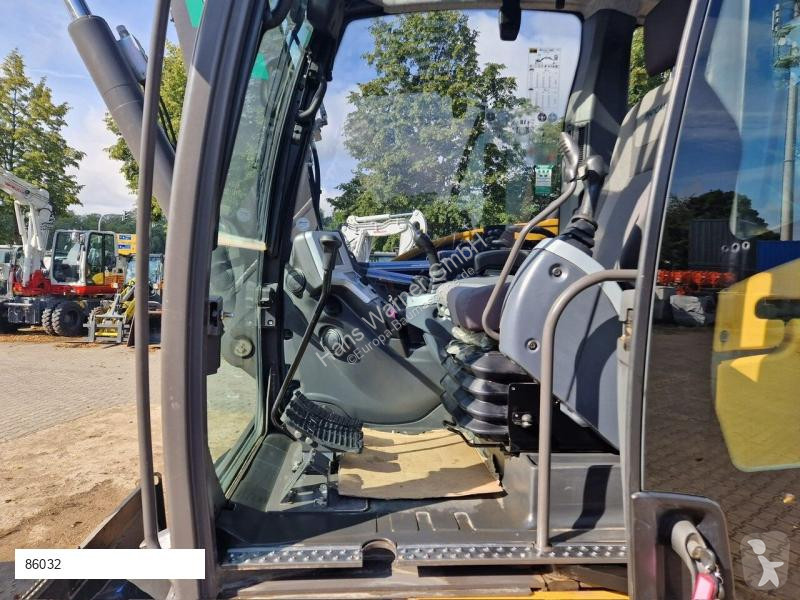 Lopatový nakládač Mecalac 15 MC GeoGripp