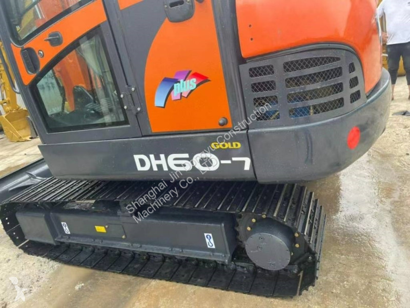 Escavadora Doosan DH 60