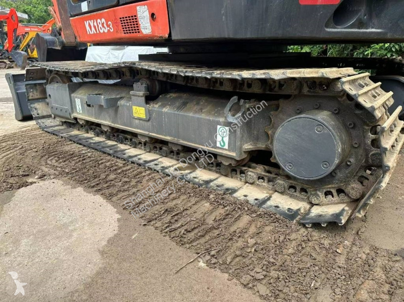 Escavadora Kubota KX 183