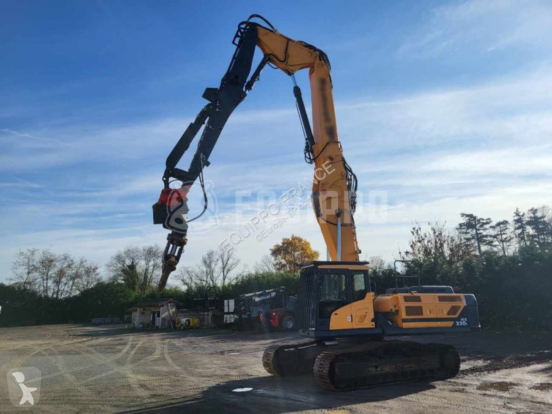 جرافة Hyundai HX330L with demolition boom,...