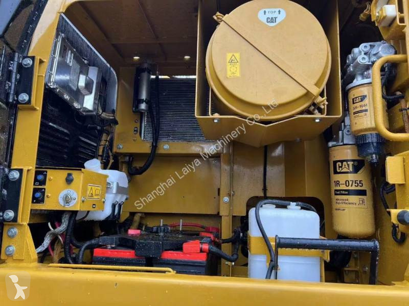 جرافة Caterpillar 349D2L