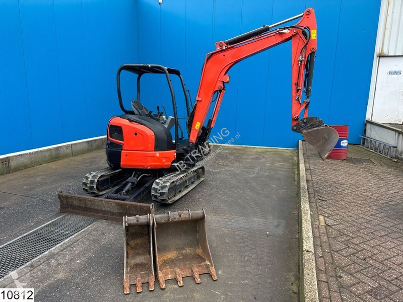 Escavadora Kubota U 36 17,8 kW, 1.794 hours