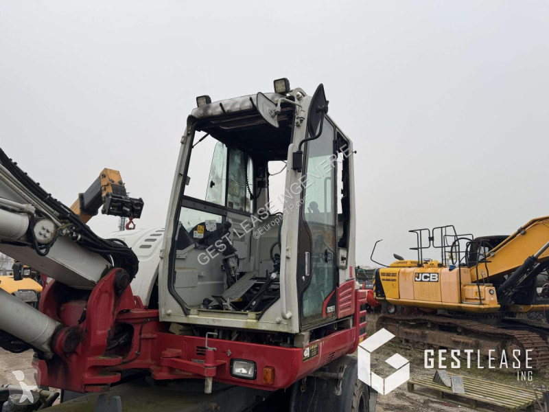 Escavadora Takeuchi  TB295W