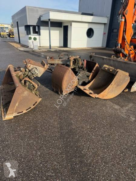 Excavator Mecalac