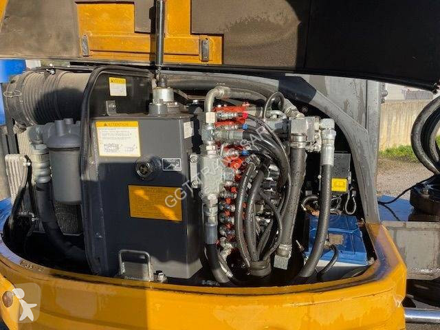 Escavatore IHI KATO 60V4