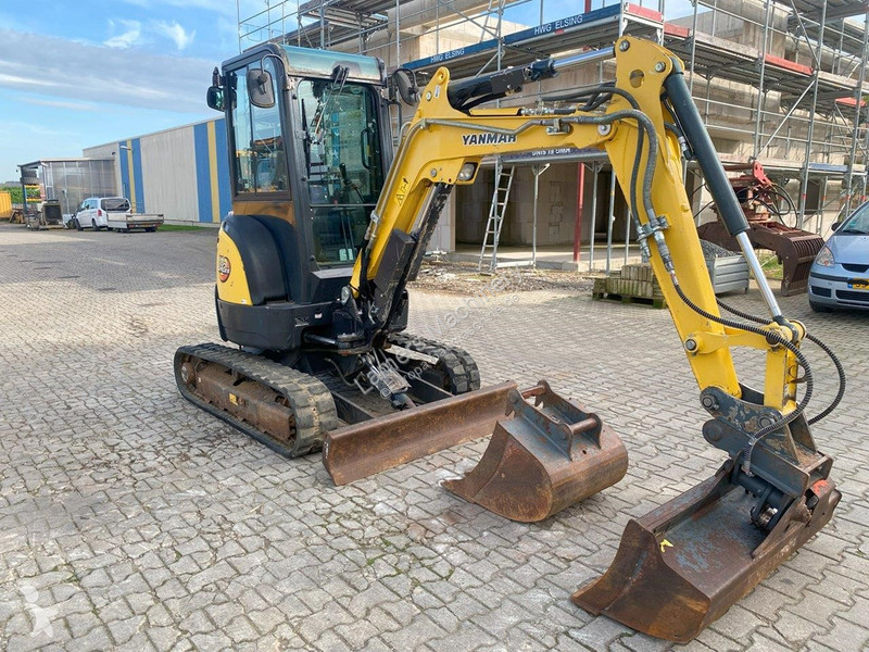 Escavatore Yanmar -4 NVT