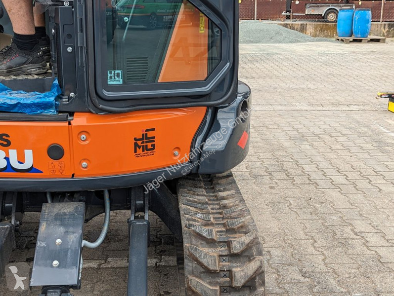 Escavadora Hitachi ZX33 -- Netto:...