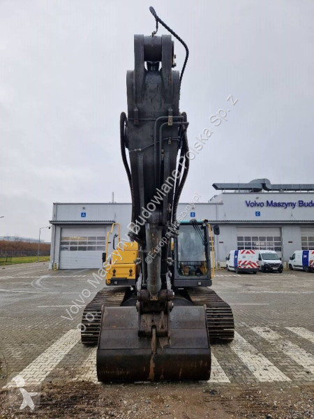 Excavadora Volvo L