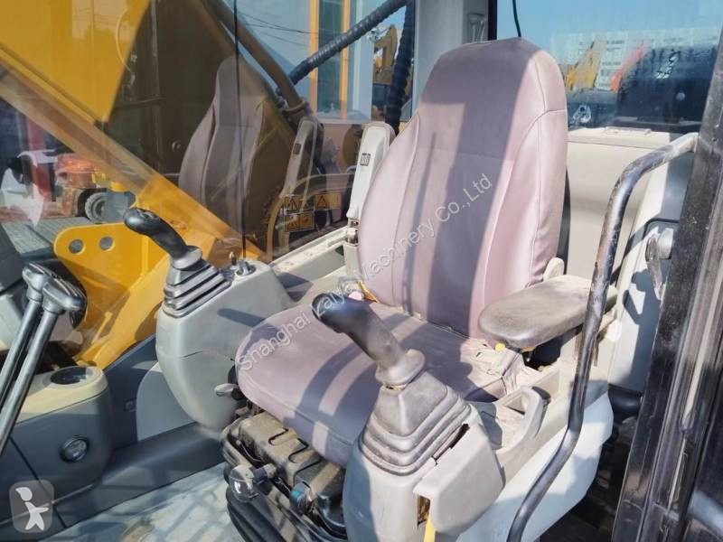 Excavator Caterpillar 330D2L