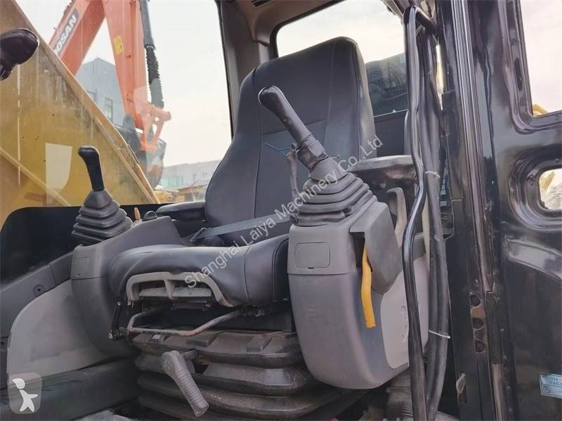 Escavadora Caterpillar 323D